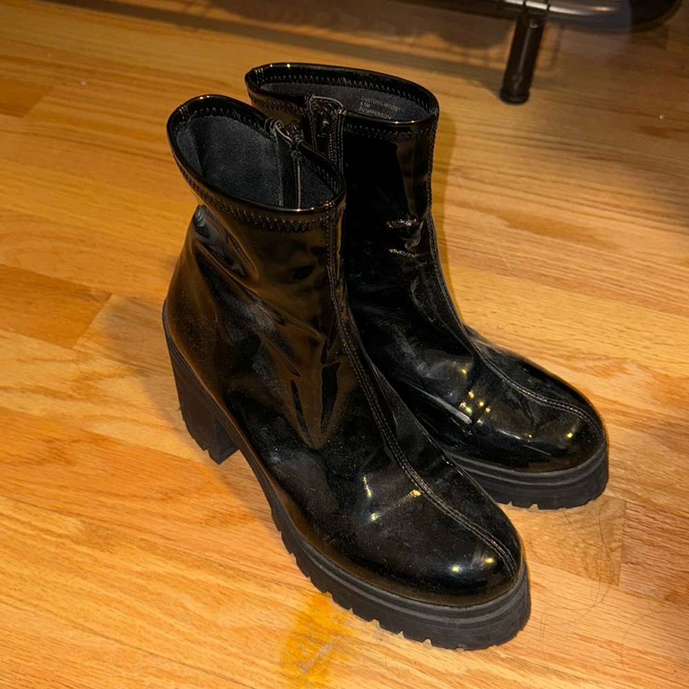 Steve Madden heeled booties